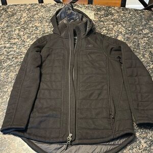 North Face black jacket with hood